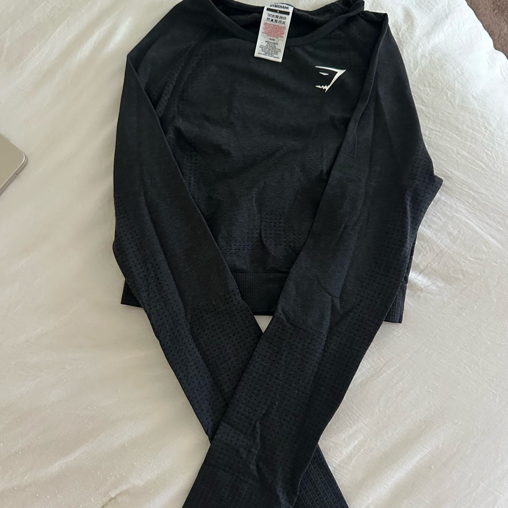NEVER WORN! Gymshark Charcoal Performance Top